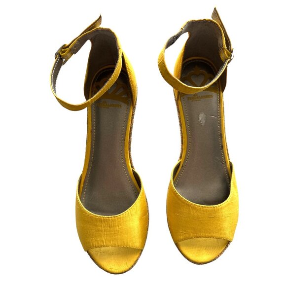 FERGALICIOUS Yellow Sandals Flutter Peep-Toe Espadrille Wedge Ankle Strap 7.5 - Picture 6 of 13